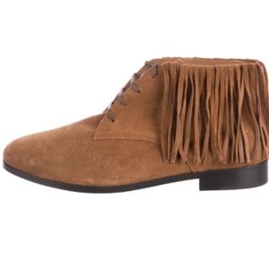 NIB NewbarK Fringe Booties